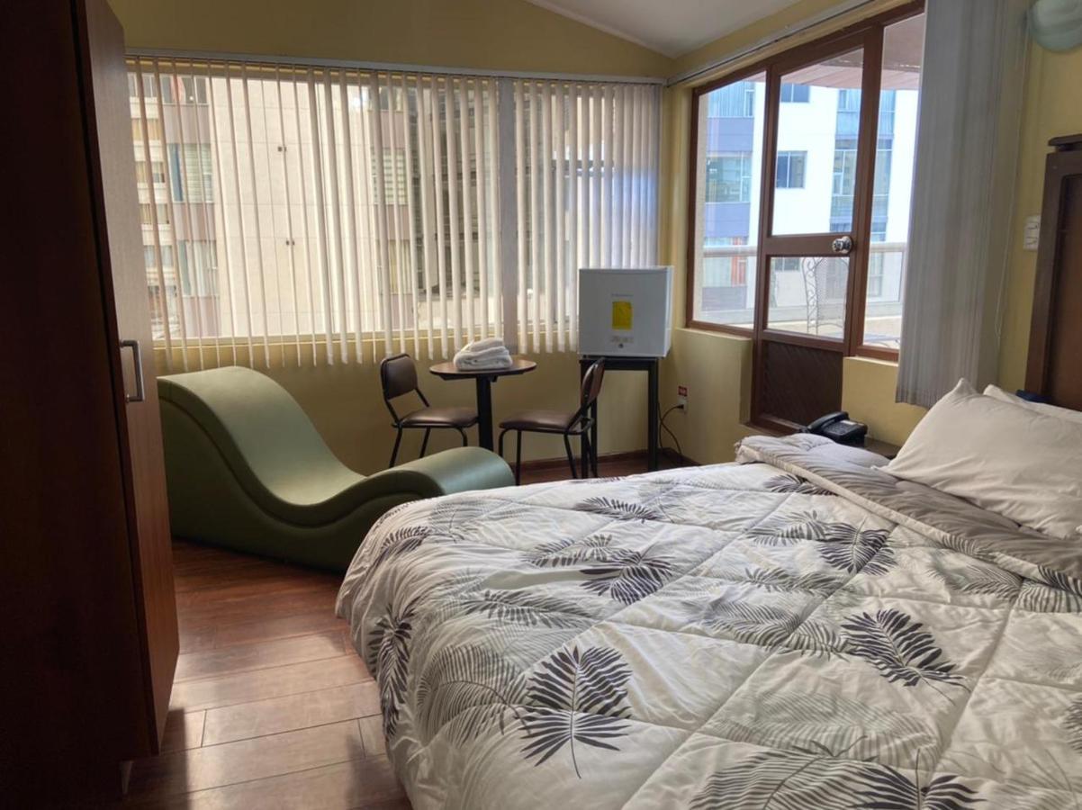 Hotel Saint Thomas Кито Экстерьер фото