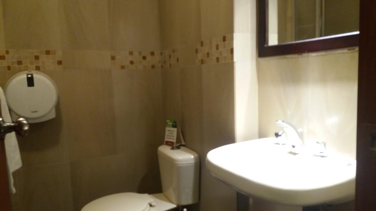 Hotel Saint Thomas Кито Экстерьер фото